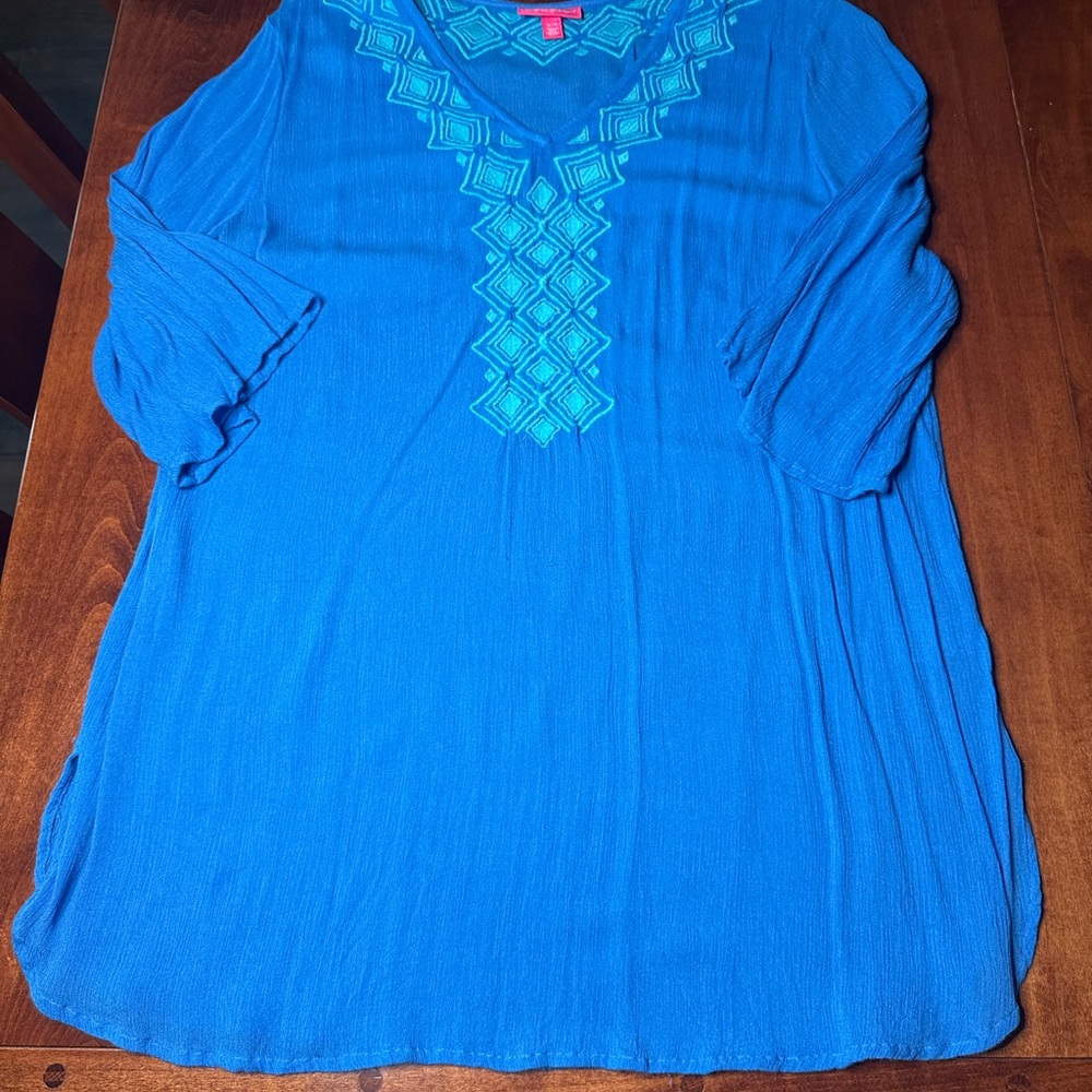 Lilly Pulitzer for Target periwinkle Tunic with turquoise embroidery. Size 1X.